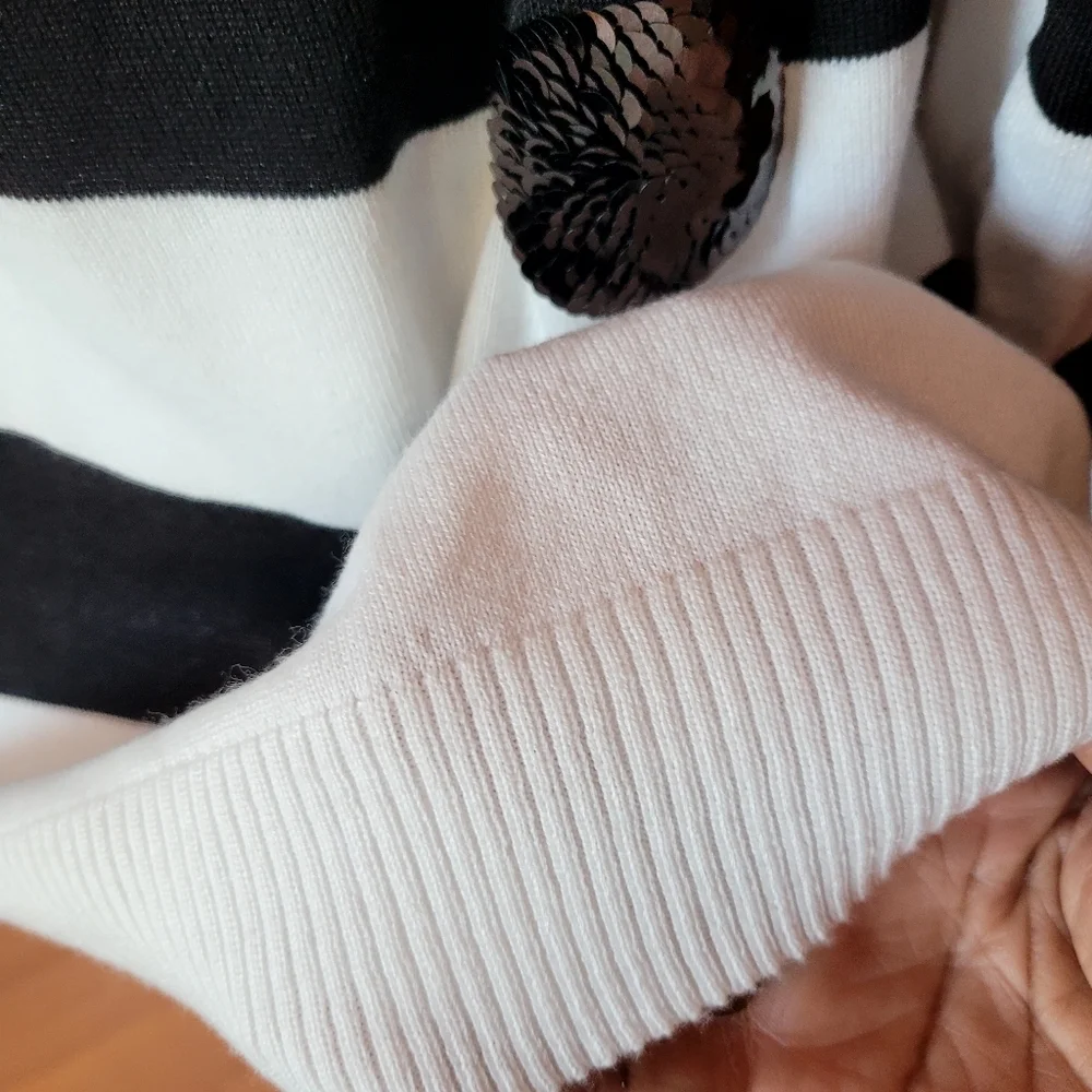 Ashley Stewart Boatneck Embellished Sweater Size 22 - Picture 5 of 8